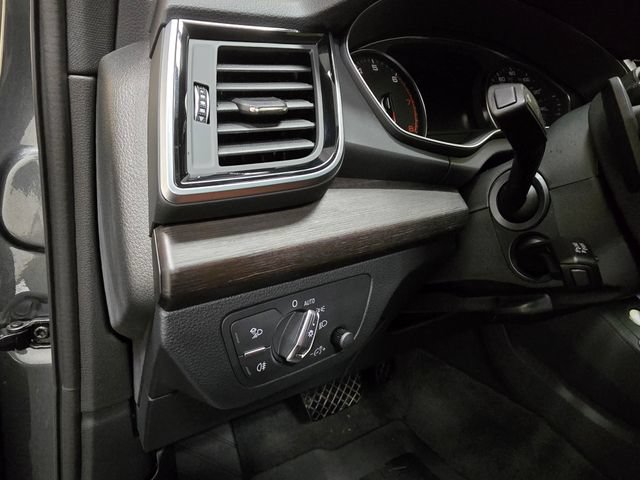 Used 2024 Audi Q5 2.0T Premium AWD/4WD image 18