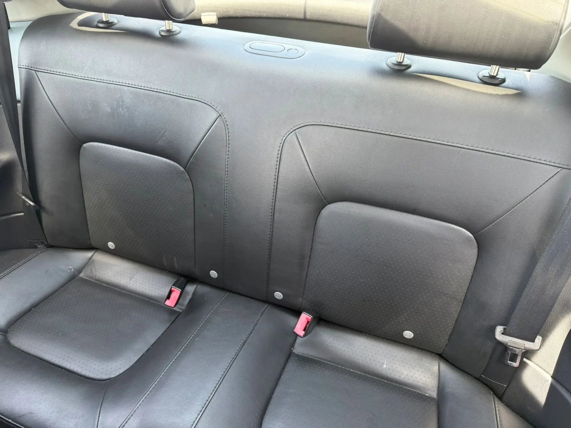 Used 2009 Volkswagen Beetle S image 8