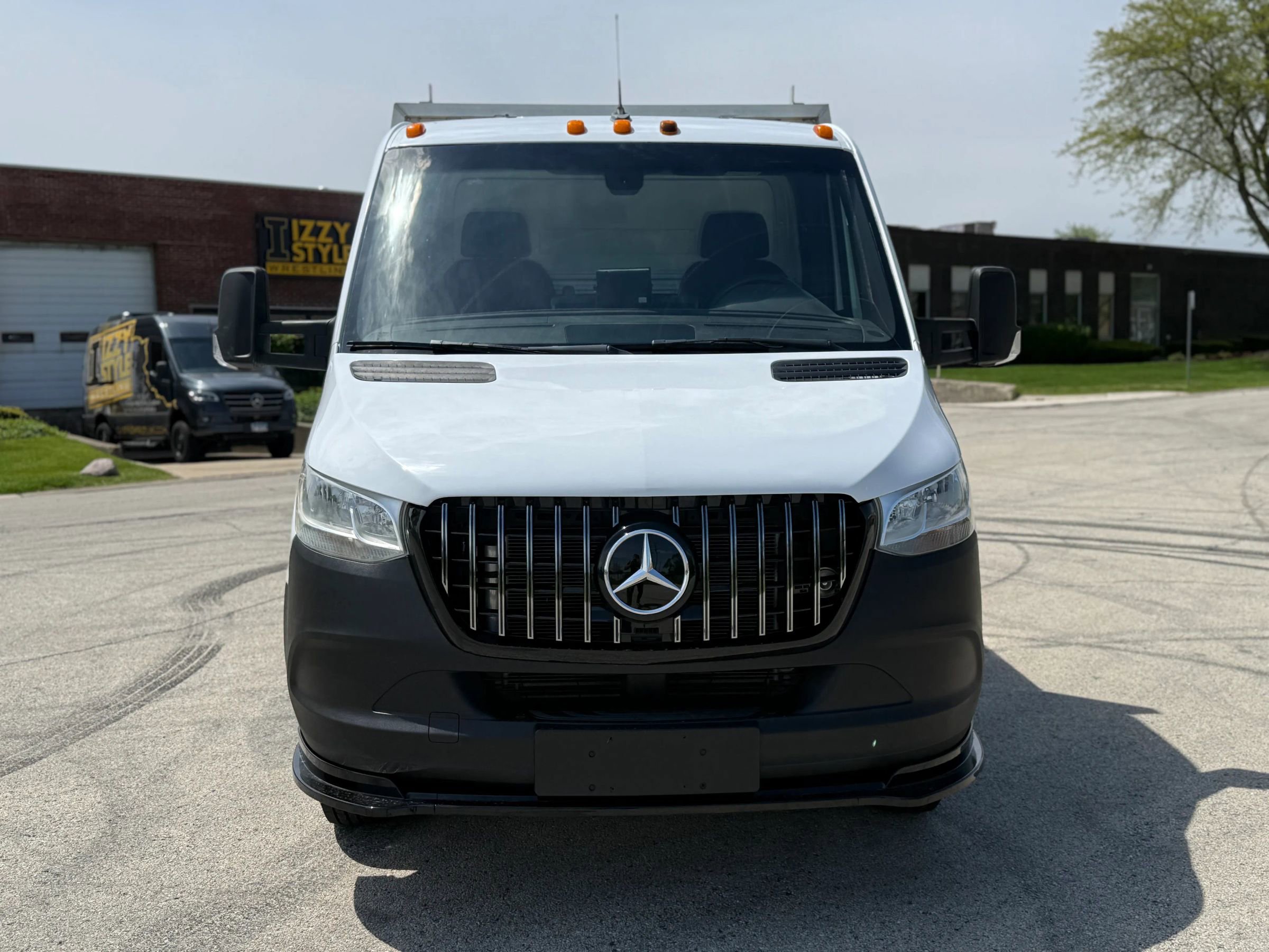 Used 2019 Mercedes-Benz Sprinter 170 w/ Chrome Grille Package image 2