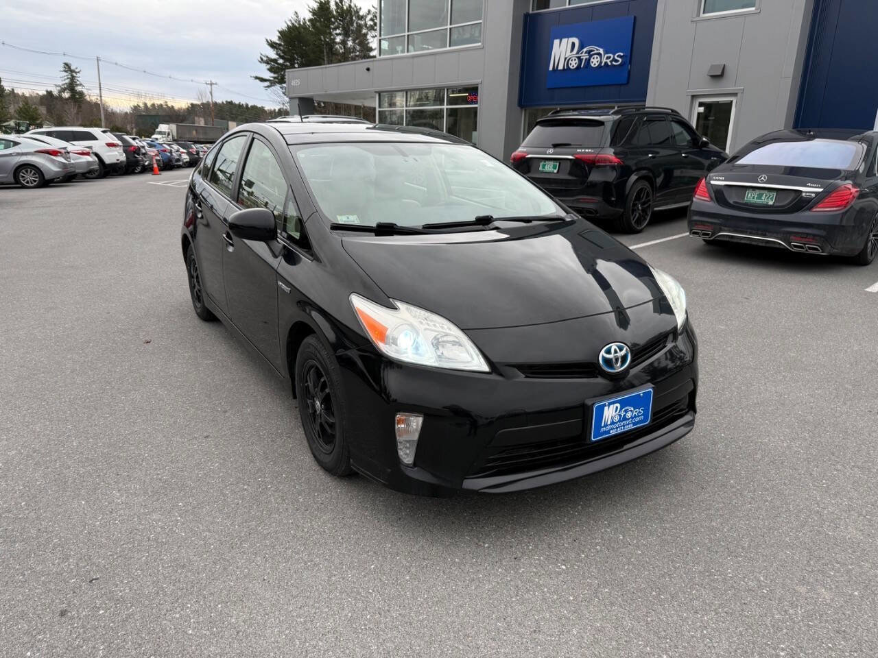 Used 2013 Toyota Prius Four w/ Deluxe Solar Roof Pkg FWD image 4