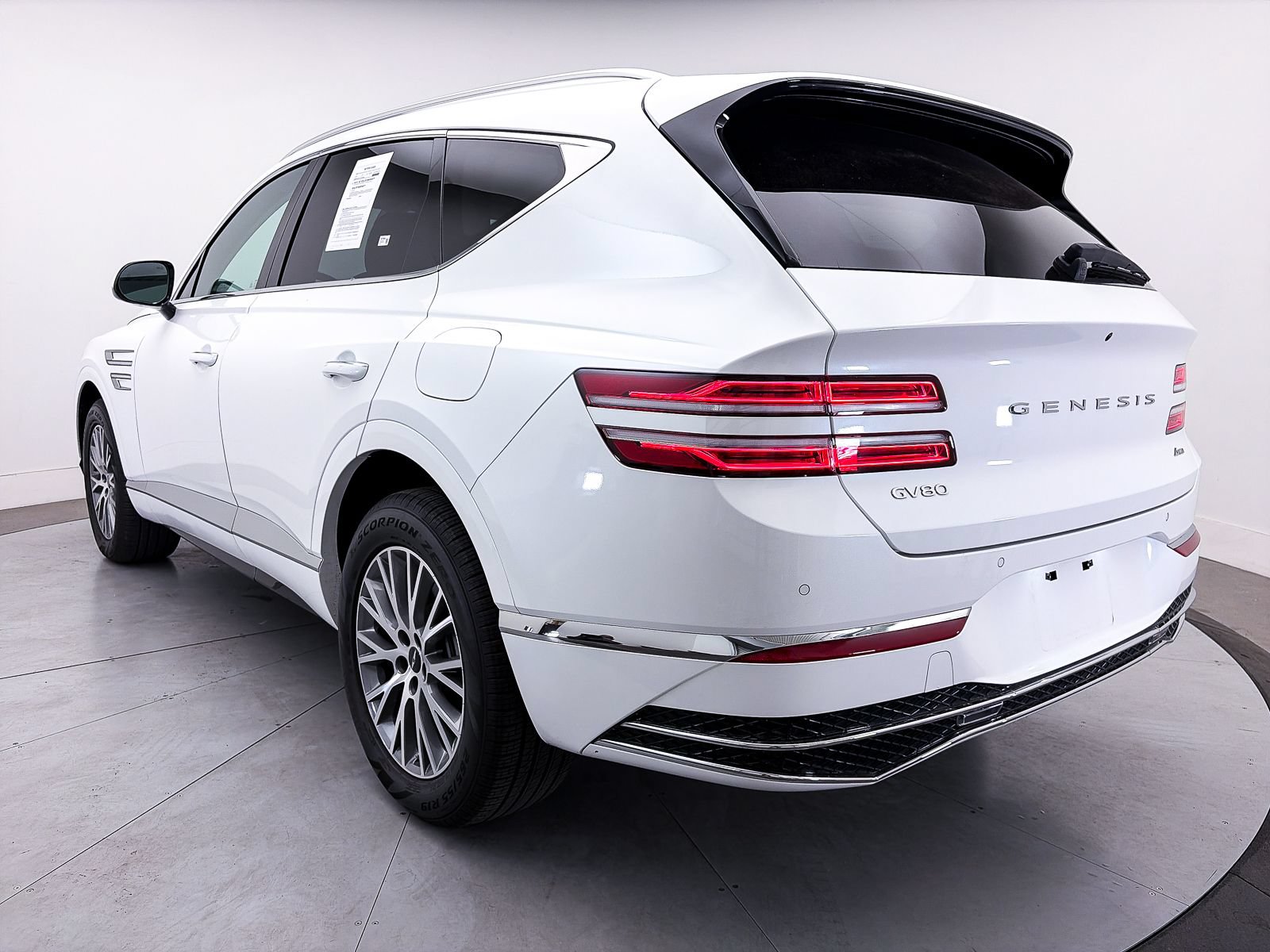Used 2025 Genesis GV80 2.5T Standard AWD/4WD image 13
