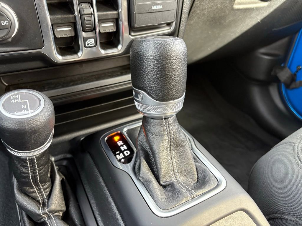 Used 2022 Jeep Wrangler Unlimited Sahara image 35