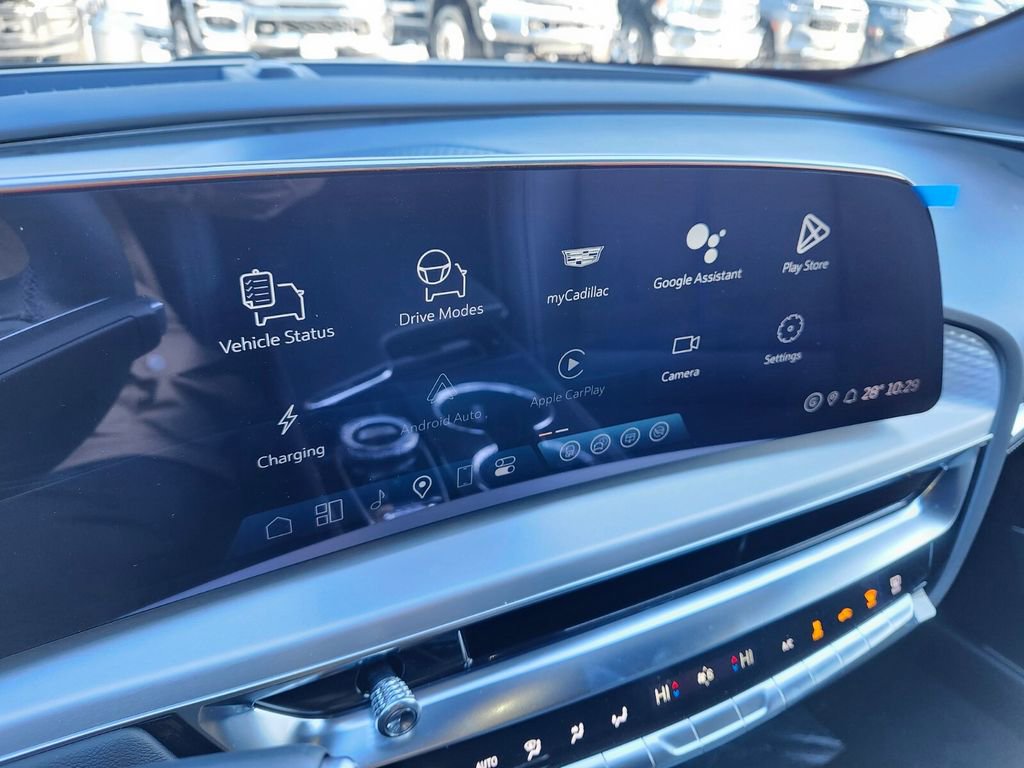 New 2026 Cadillac Lyriq Luxury w/ LPO, Floor Liner Package image 19