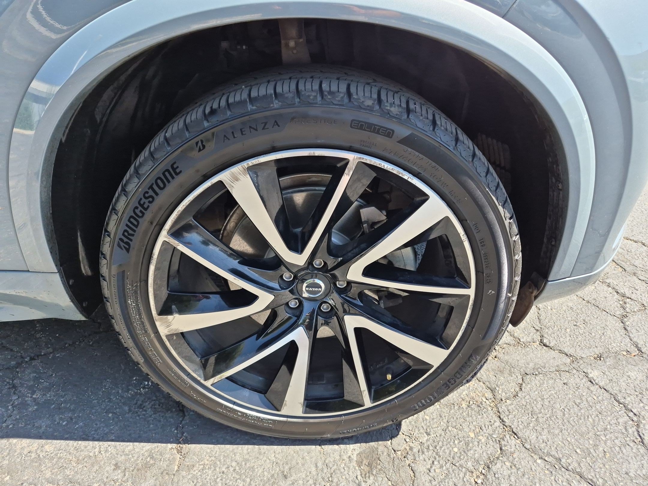 Used 2020 Volvo XC90 T6 Momentum AWD/4WD image 14