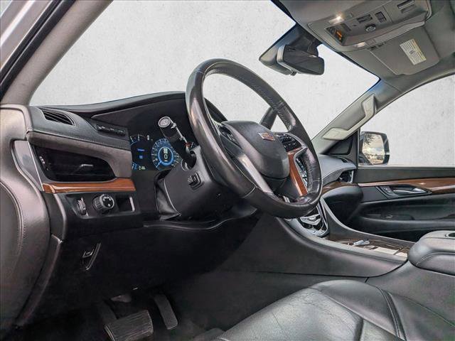 Used 2019 Cadillac Escalade Premium Luxury image 10