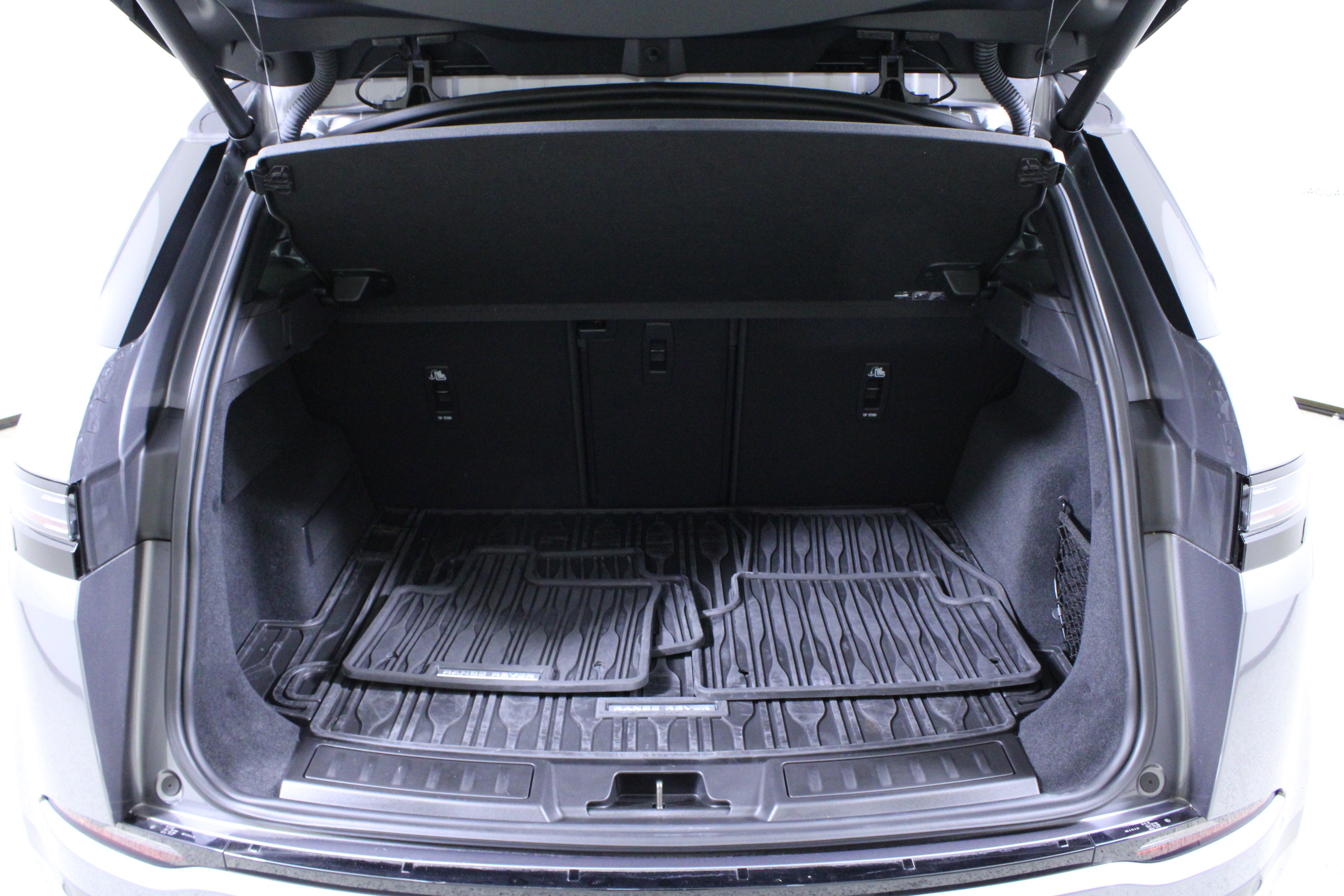 Used 2026 Land Rover Range Rover Evoque S AWD/4WD image 10