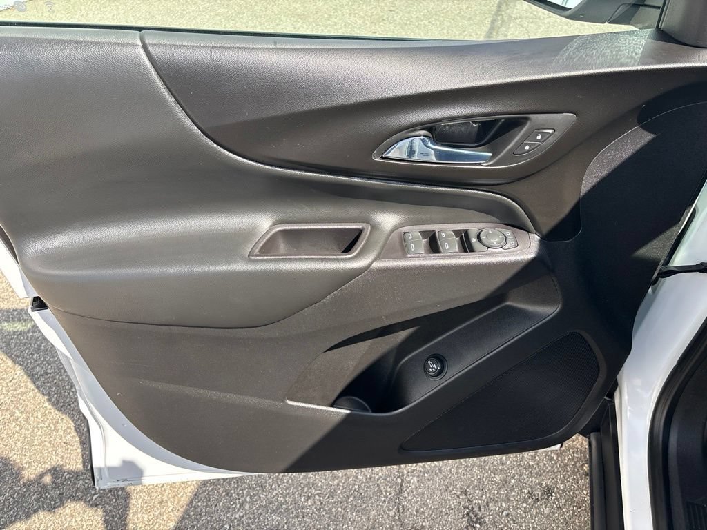 Certified 2018 Chevrolet Equinox LT AWD/4WD image 16