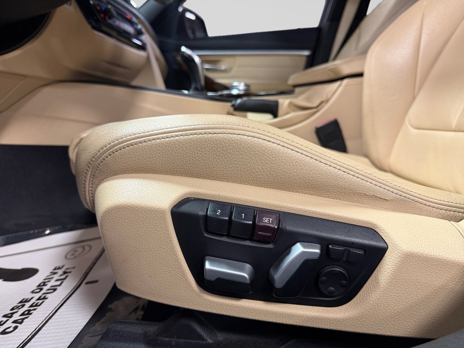 Used 2017 BMW 330i xDrive Sedan w/ Premium Package AWD/4WD image 35