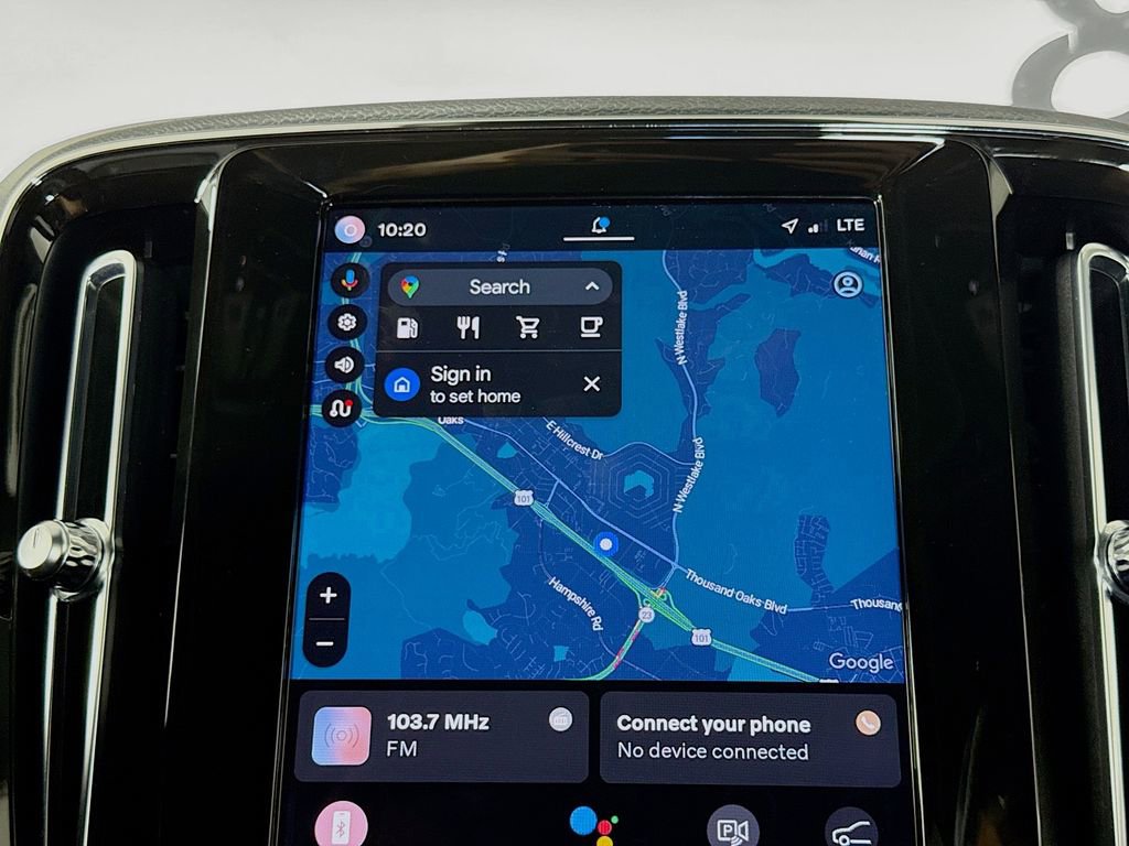 Used 2023 Volvo XC40 B5 Ultimate w/ Protection Package Premier image 13