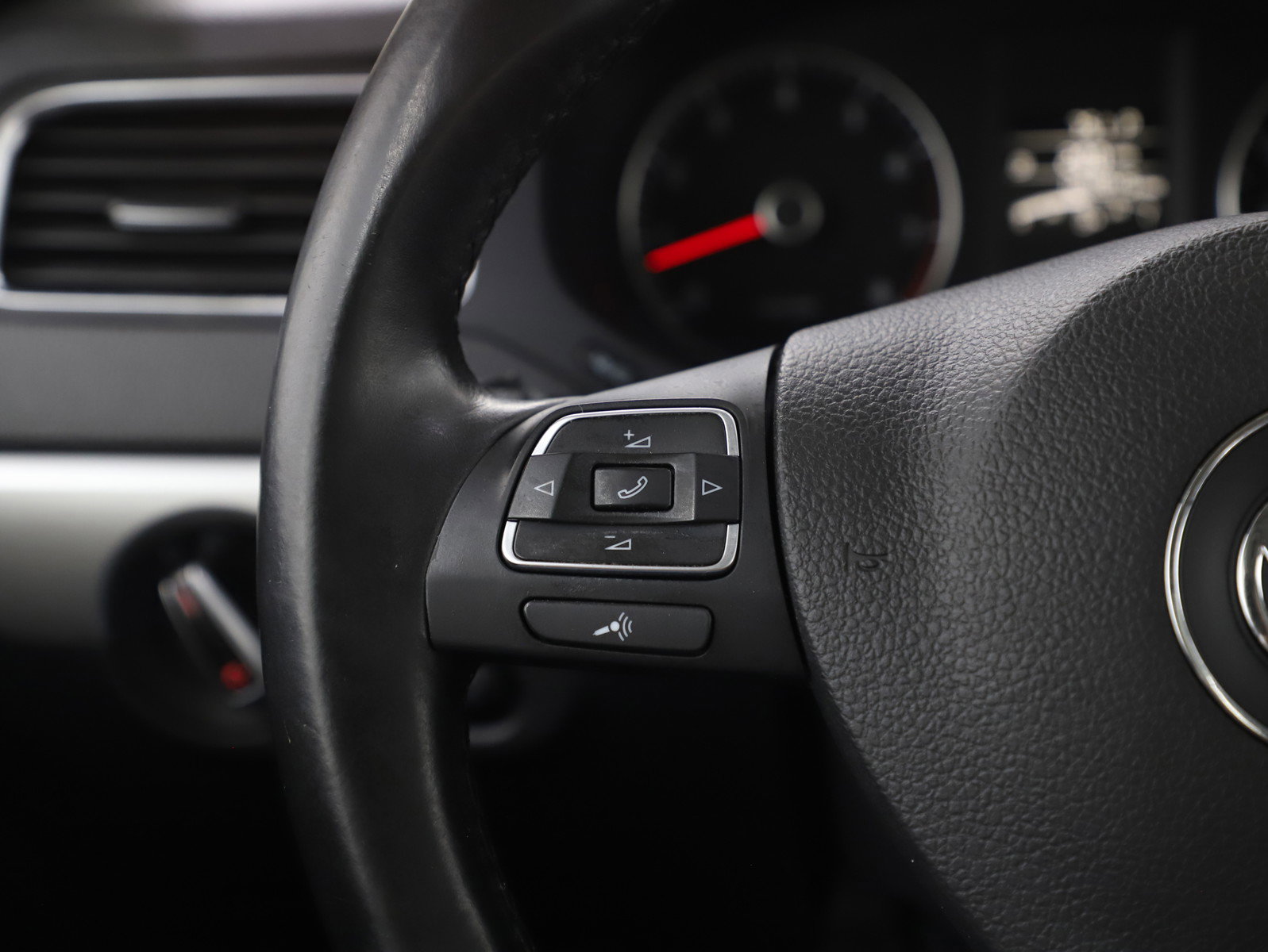 Used 2014 Volkswagen Jetta SE image 23