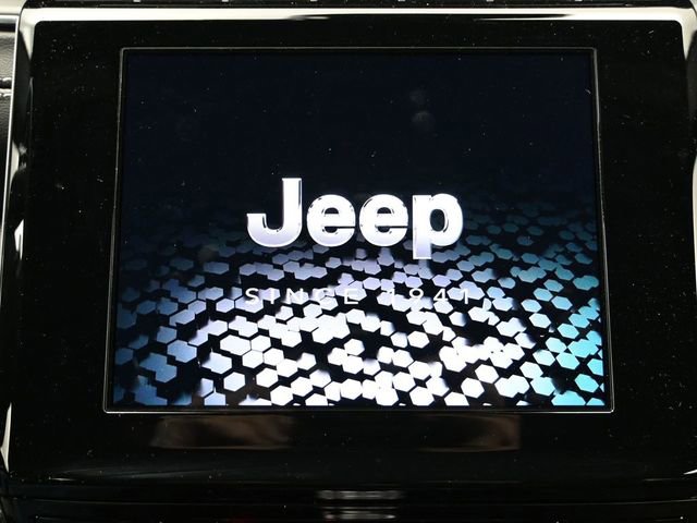 New 2025 Jeep Grand Cherokee L Laredo image 26