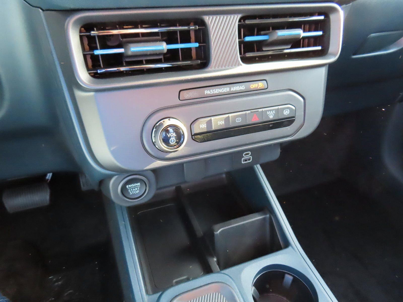 New 2026 Ford Maverick Lobo image 12