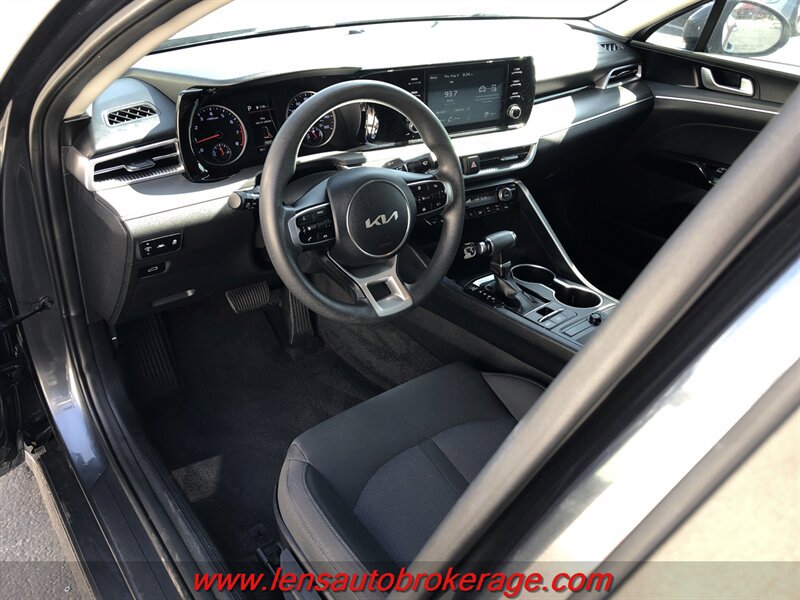 Used 2022 Kia K5 LXS FWD image 10