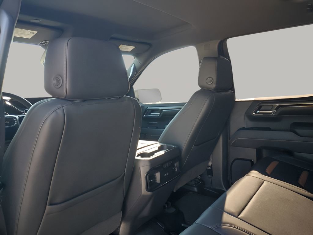 Used 2024 GMC Sierra 1500 AT4 w/ Technology Package image 18