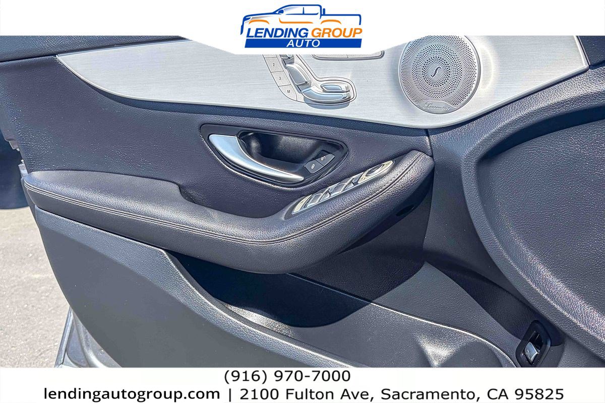 Used 2021 Mercedes-Benz C 300 Sedan image 20