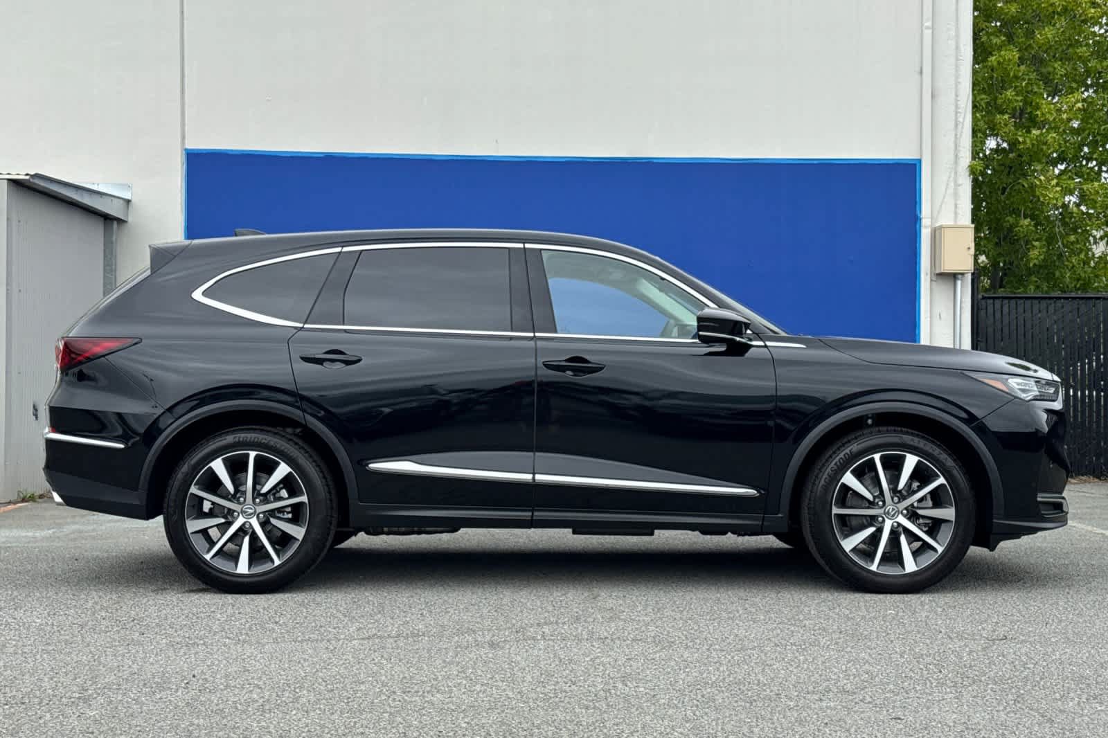 New 2026 Acura MDX w/ Technology Package AWD/4WD image 3