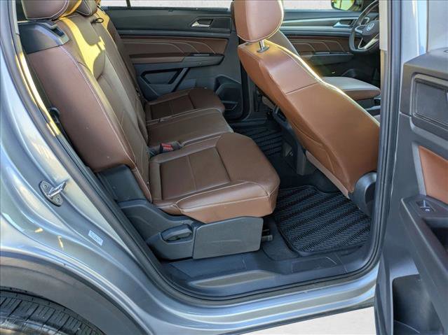 Used 2023 Volkswagen Atlas SE w/ Panoramic Sunroof Package image 22