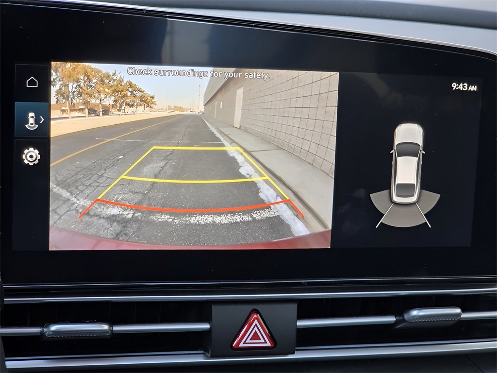 Used 2023 Hyundai Elantra Limited image 31