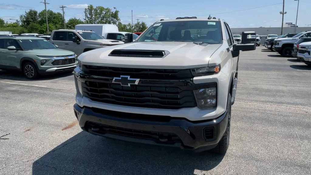 New 2026 Chevrolet Silverado 2500 Custom w/ Custom Value Package AWD/4WD image 5