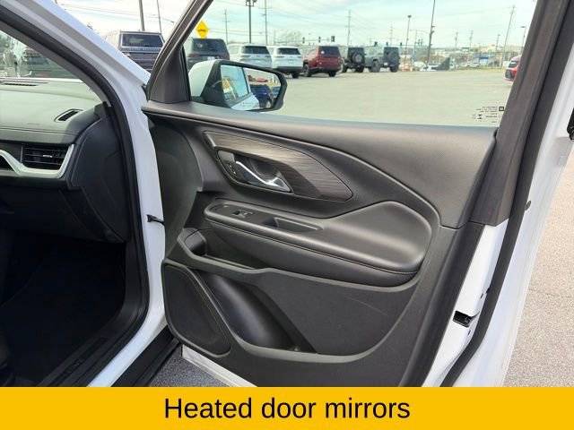 Used 2023 GMC Terrain SLT image 29