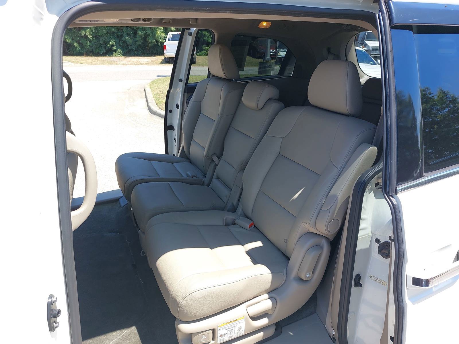 Used 2016 Honda Odyssey Touring Elite image 15