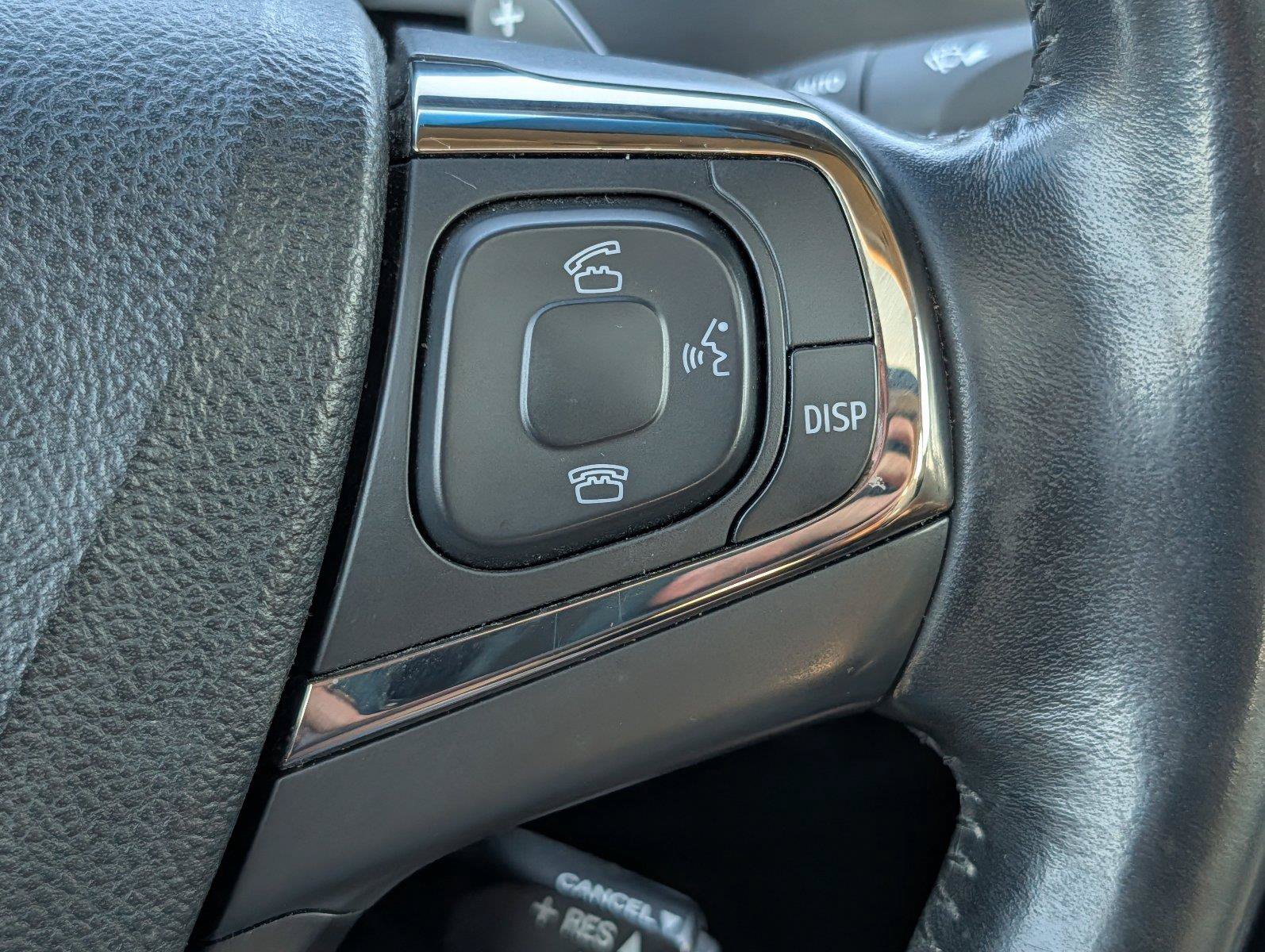 Used 2013 Toyota Avalon Limited FWD image 26