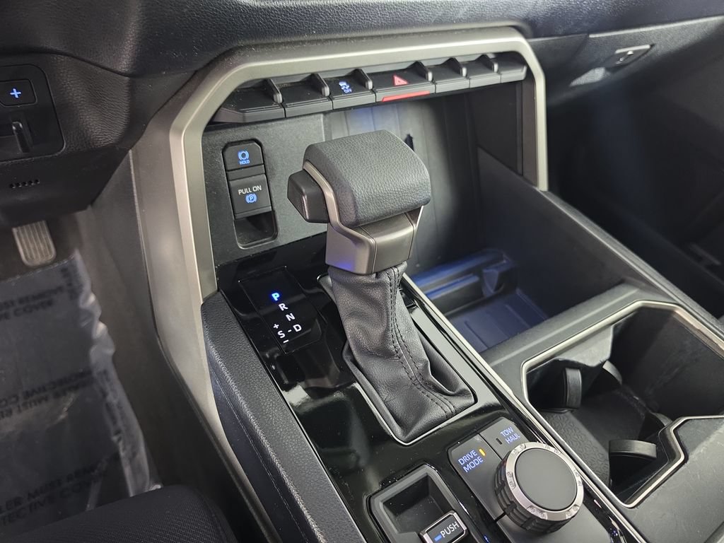 Used 2023 Toyota Tundra SR5 w/ SR5 Convenience Package AWD/4WD image 21