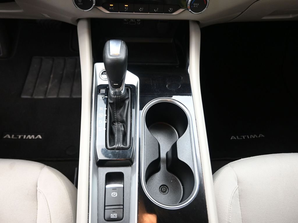 Used 2022 Nissan Altima 2.5 SV w/ SV Premium Package image 10