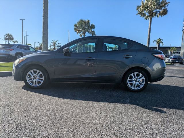 Used 2017 Toyota Yaris iA FWD image 7