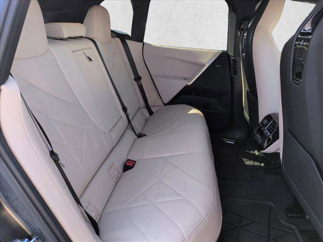 Used 2026 BMW iX xDrive60 image 21
