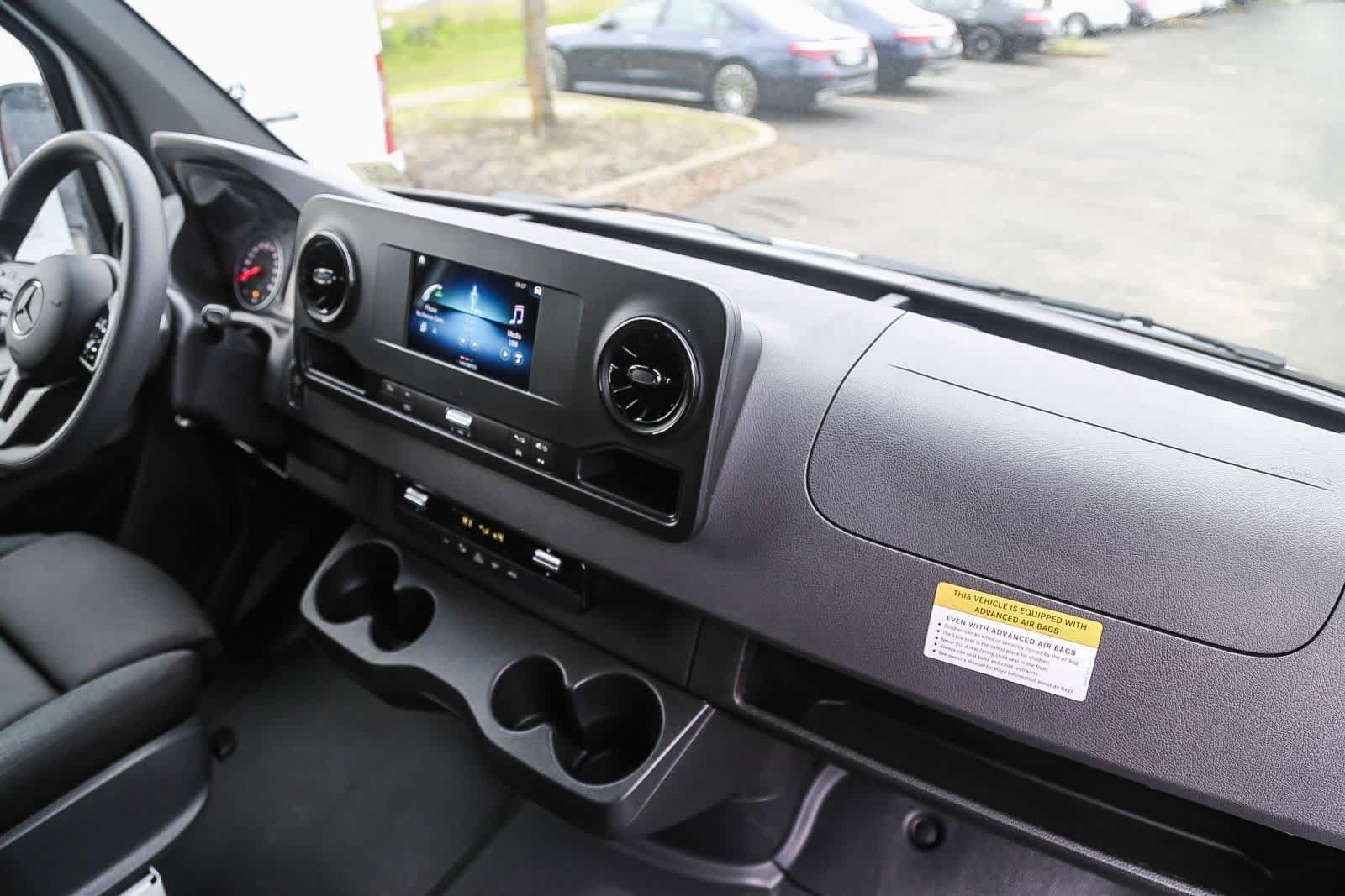 New 2024 Mercedes-Benz Sprinter 2500 image 10