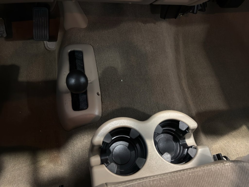 Used 2004 GMC Sierra 1500 BASE Regular Cab w/ Light Duty Power Package image 19