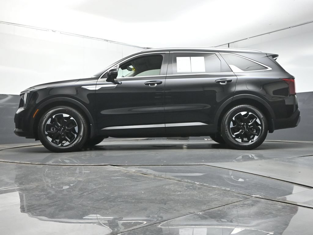 Used 2025 Kia Sorento S w/ Panoramic Sunroof Package FWD image 43