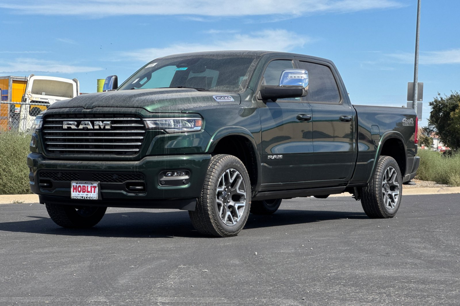 New 2027 RAM 1500 Laramie w/ Laramie Preferred Package AWD/4WD image 7