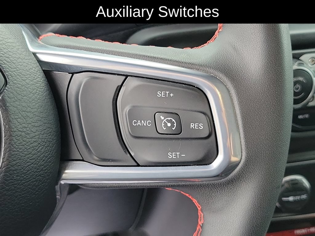 Used 2023 Jeep Wrangler Unlimited Rubicon AWD/4WD image 13