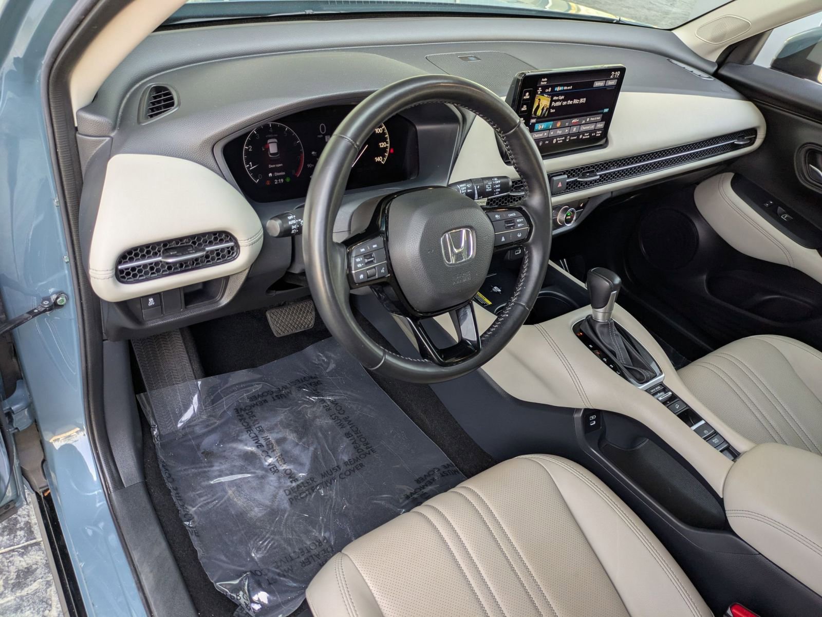 Used 2025 Honda HR-V EX-L image 12