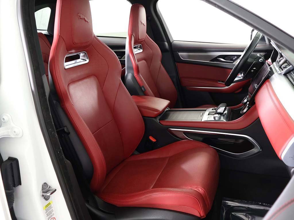 Used 2023 Jaguar F-PACE R-Dynamic S image 33