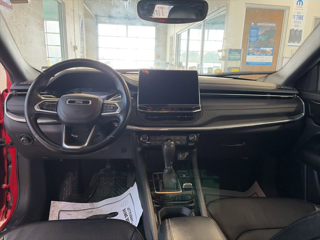 Used 2022 Jeep Compass Limited image 14