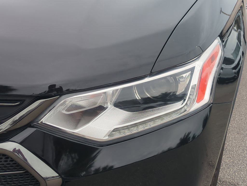 Used 2020 Chevrolet Traverse RS image 11