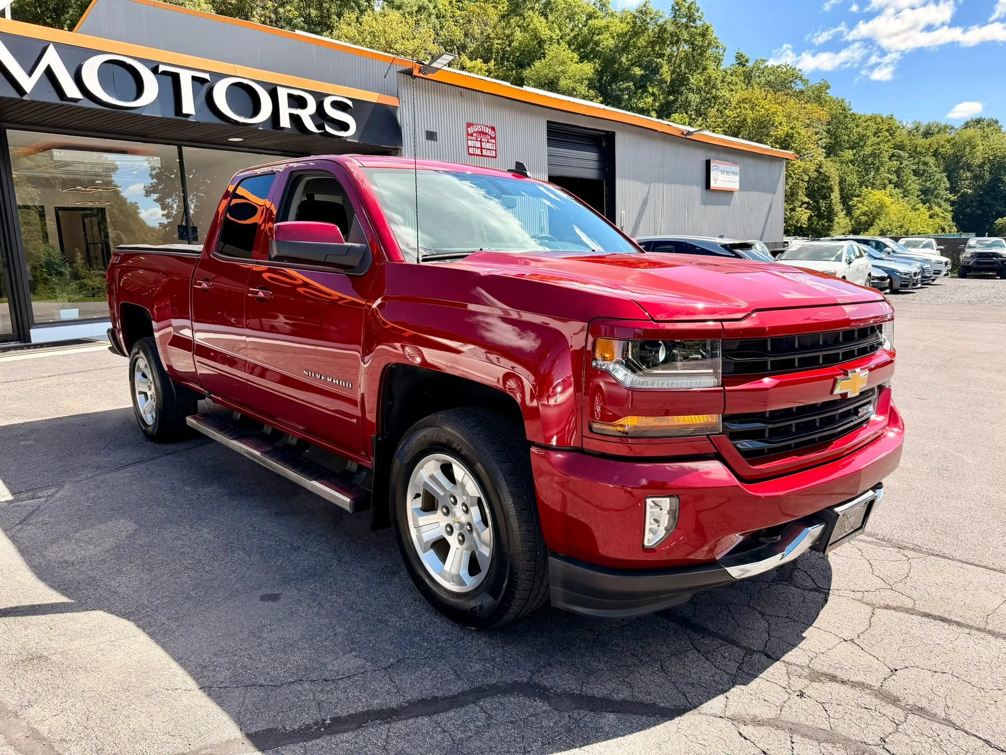Used 2019 Chevrolet Silverado 1500 LT w/ All Star Edition AWD/4WD image 9