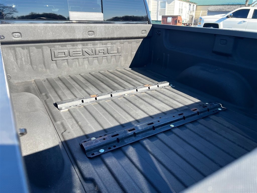 Used 2015 GMC Sierra 2500 Denali w/ Duramax Plus Package image 11
