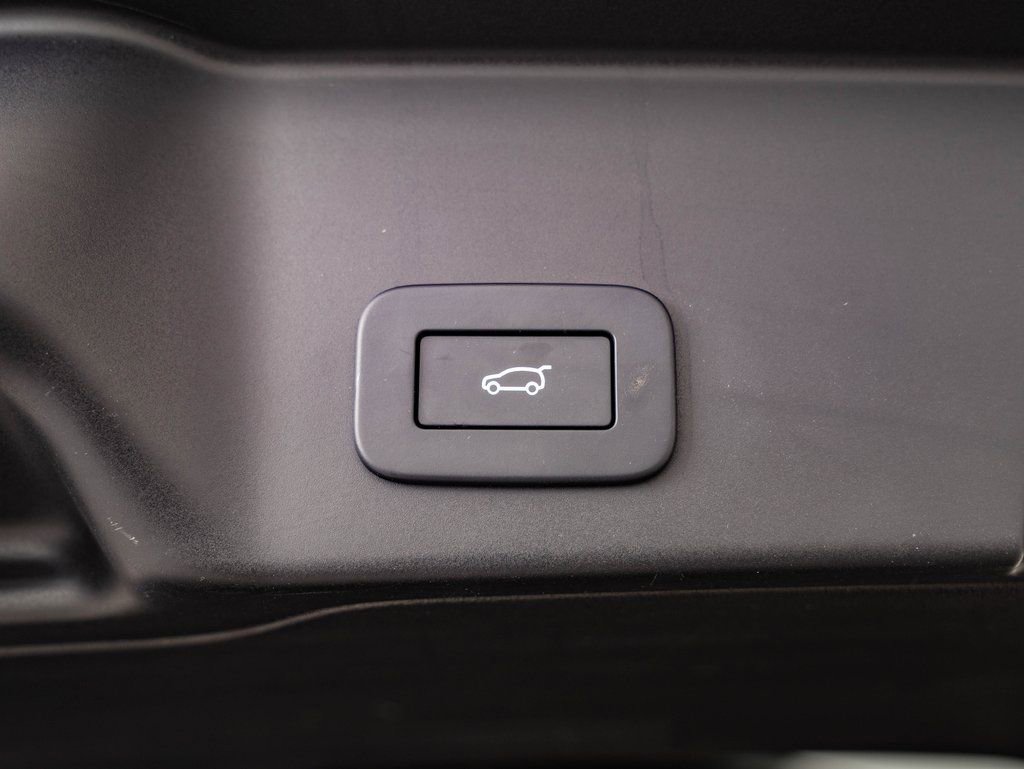 Used 2023 Land Rover Range Rover Evoque R-Dynamic SE AWD/4WD image 22