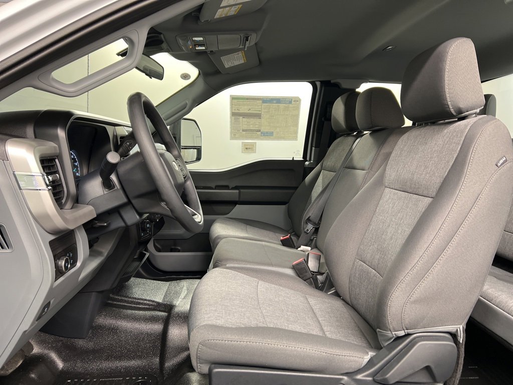 New 2026 Ford F250 XL w/ XL Chrome Package image 24
