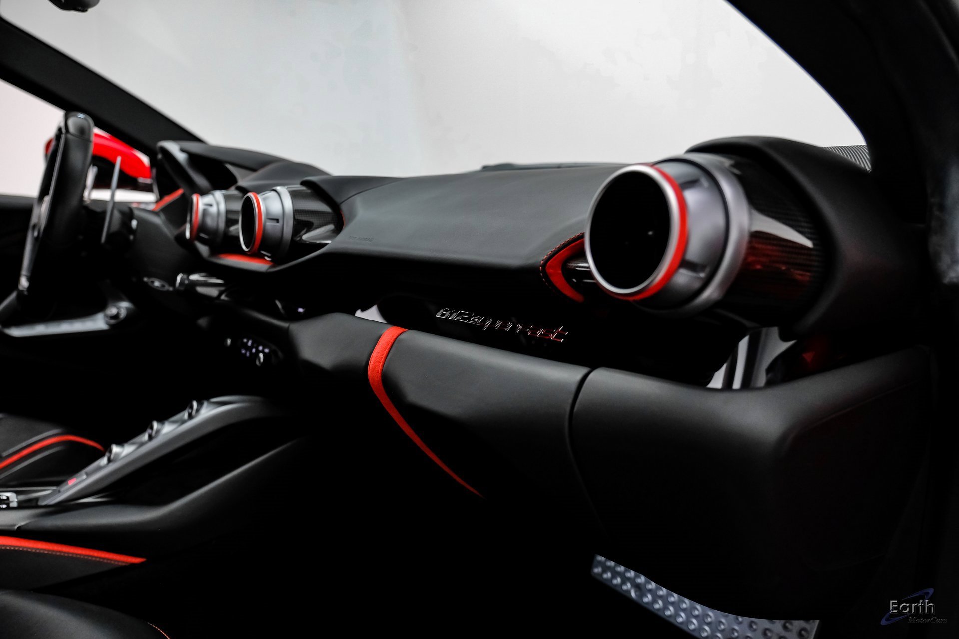 Used 2018 Ferrari 812 Superfast image 55