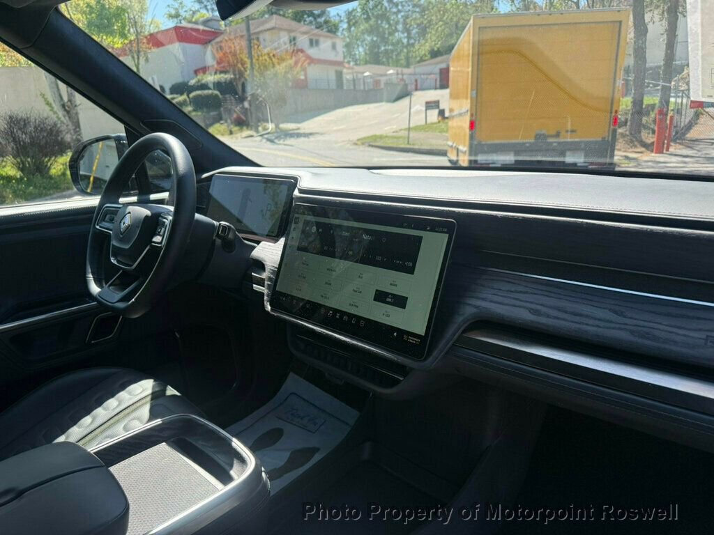 Used 2022 Rivian R1T Launch Edition image 21