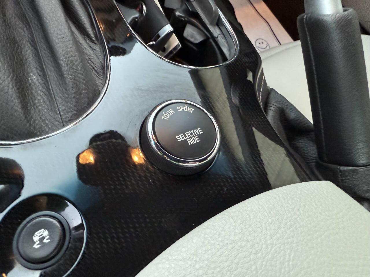 Used 2008 Chevrolet Corvette Coupe w/ Preferred Equipment Group image 86