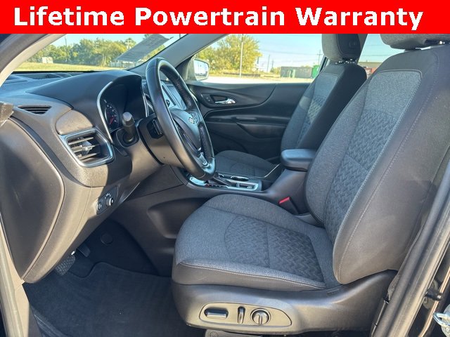 Used 2024 Chevrolet Equinox LT image 2