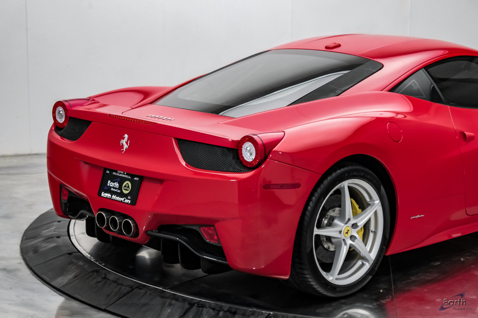 Used 2014 Ferrari 458 Italia Coupe RWD image 24