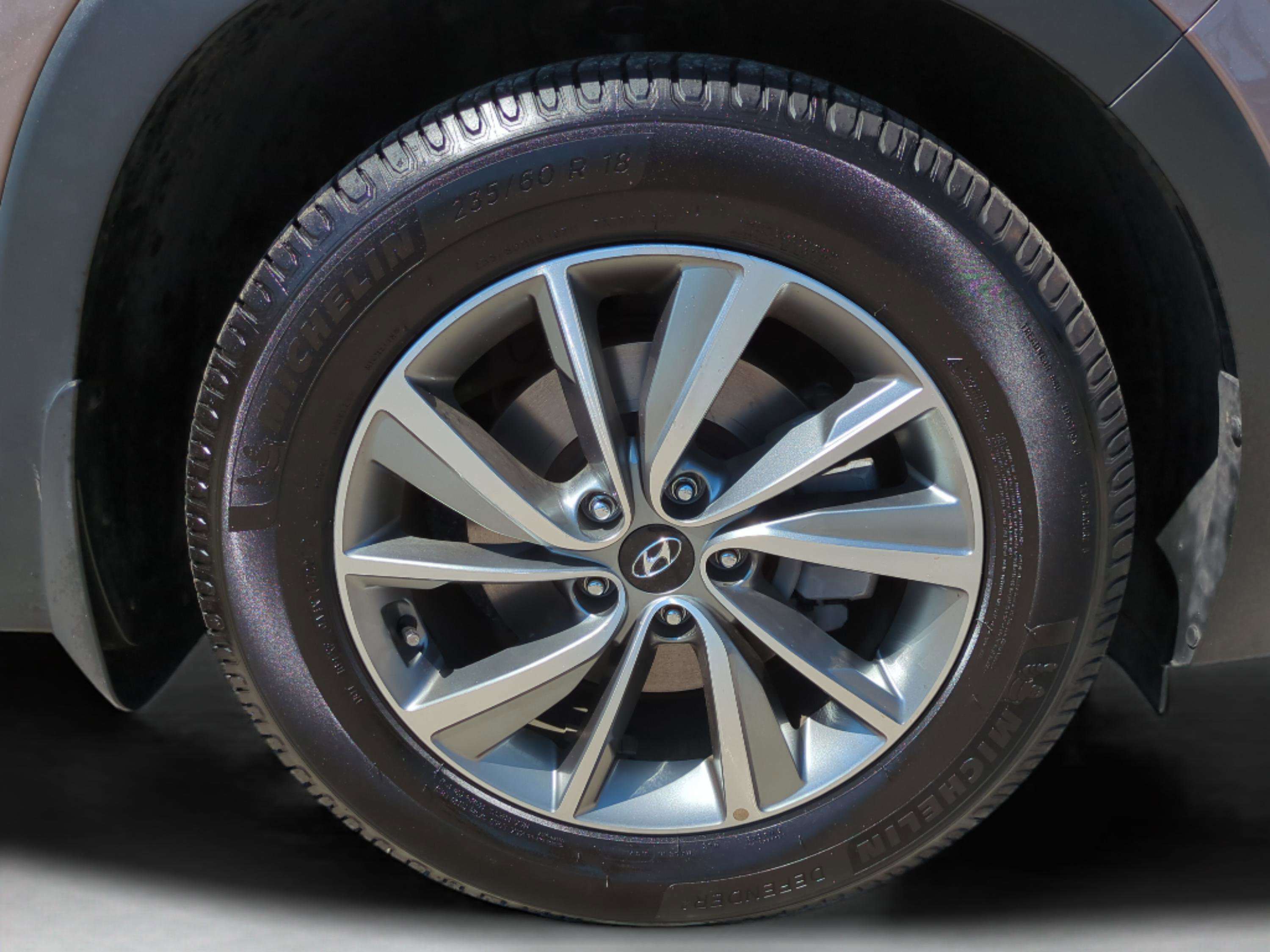 Used 2019 Hyundai Santa Fe FWD image 27