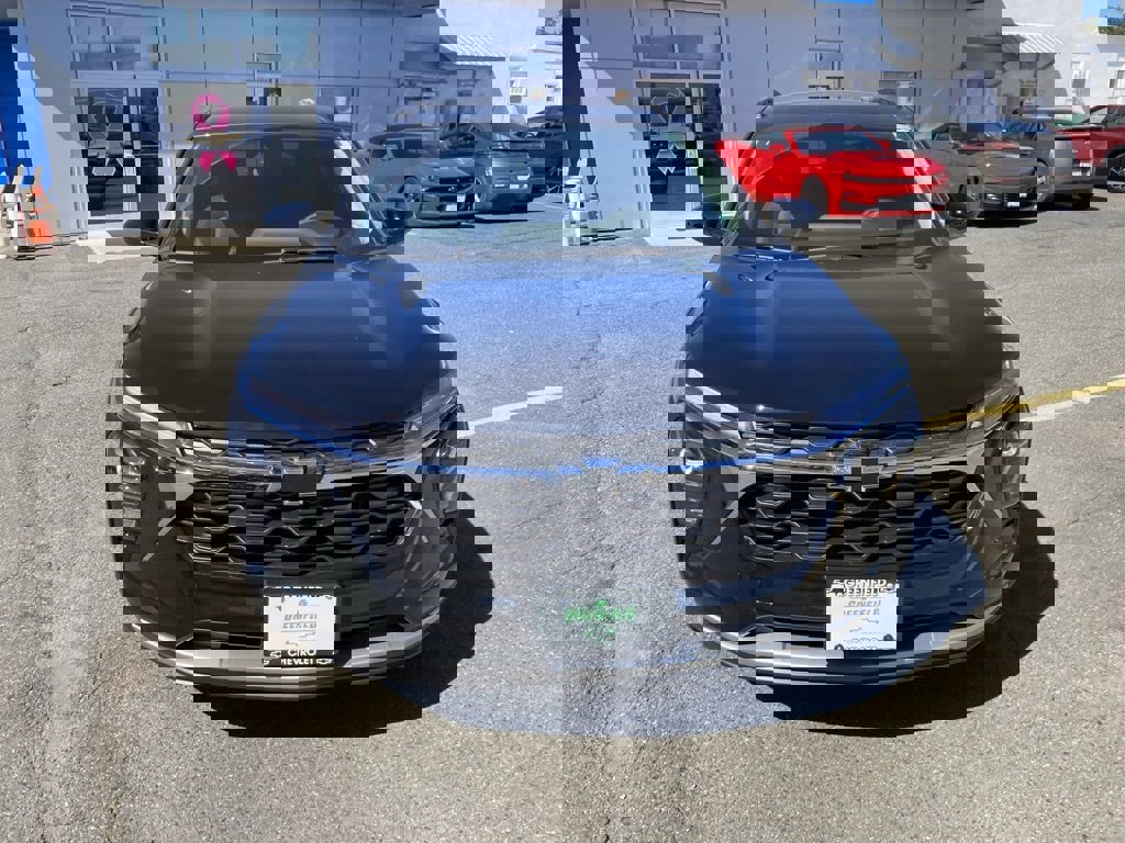 New 2025 Chevrolet Trax LT w/ Driver Confidence Package image 2